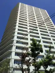 グリーンプリズムタワー